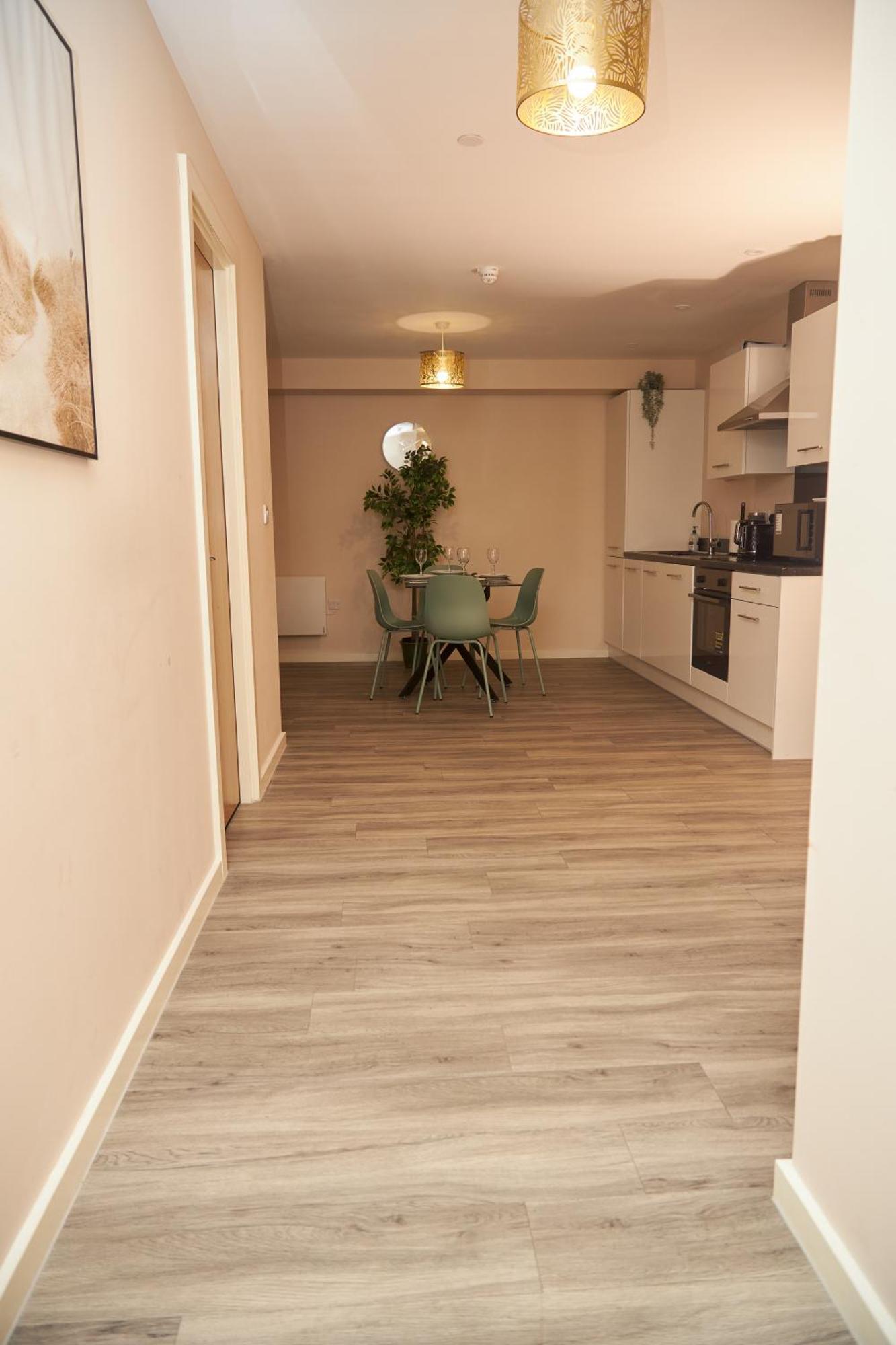 Deluxe And Cozy Two Bedroom With 1 Bathroom And Open Balcony Manchester Buitenkant foto